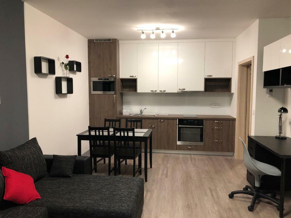 Rs Apartments Оломоуц Екстериор снимка